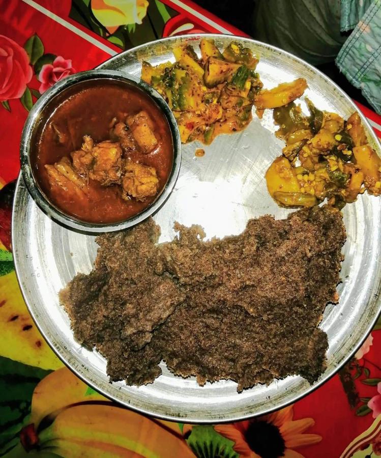 Hotel Sweetland Sauraha Luaran gambar
