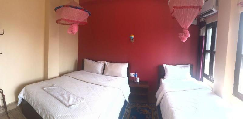 Hotel Sweetland Sauraha Luaran gambar